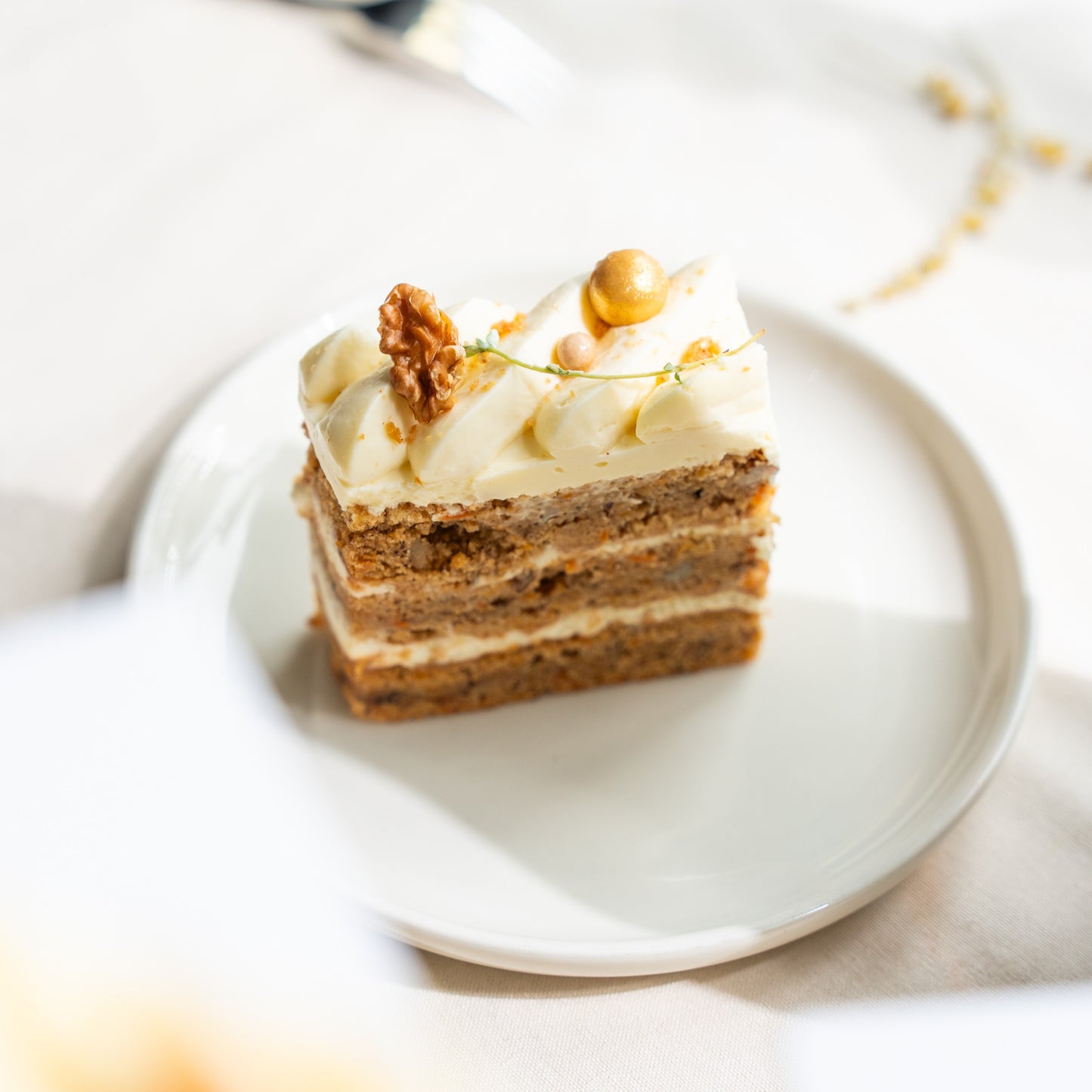 Walnut Carrot Cake (15cm)