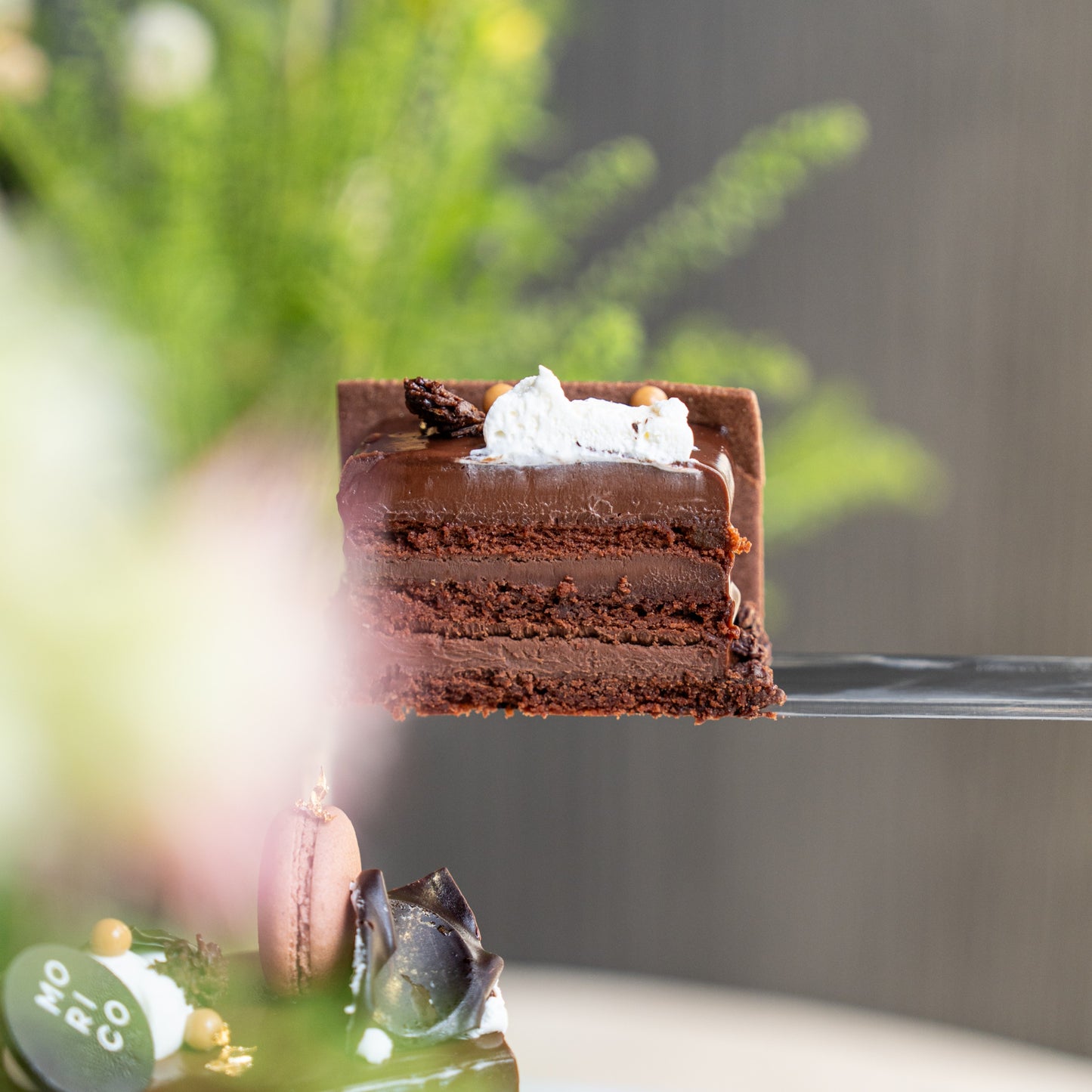 Deluxe Chocolate Orange (W6 x D18 x H6 cm)