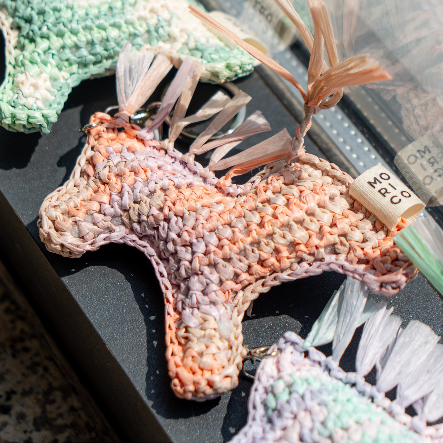 Raffia Handmade Bag Charm (màu ngẫu nhiên)