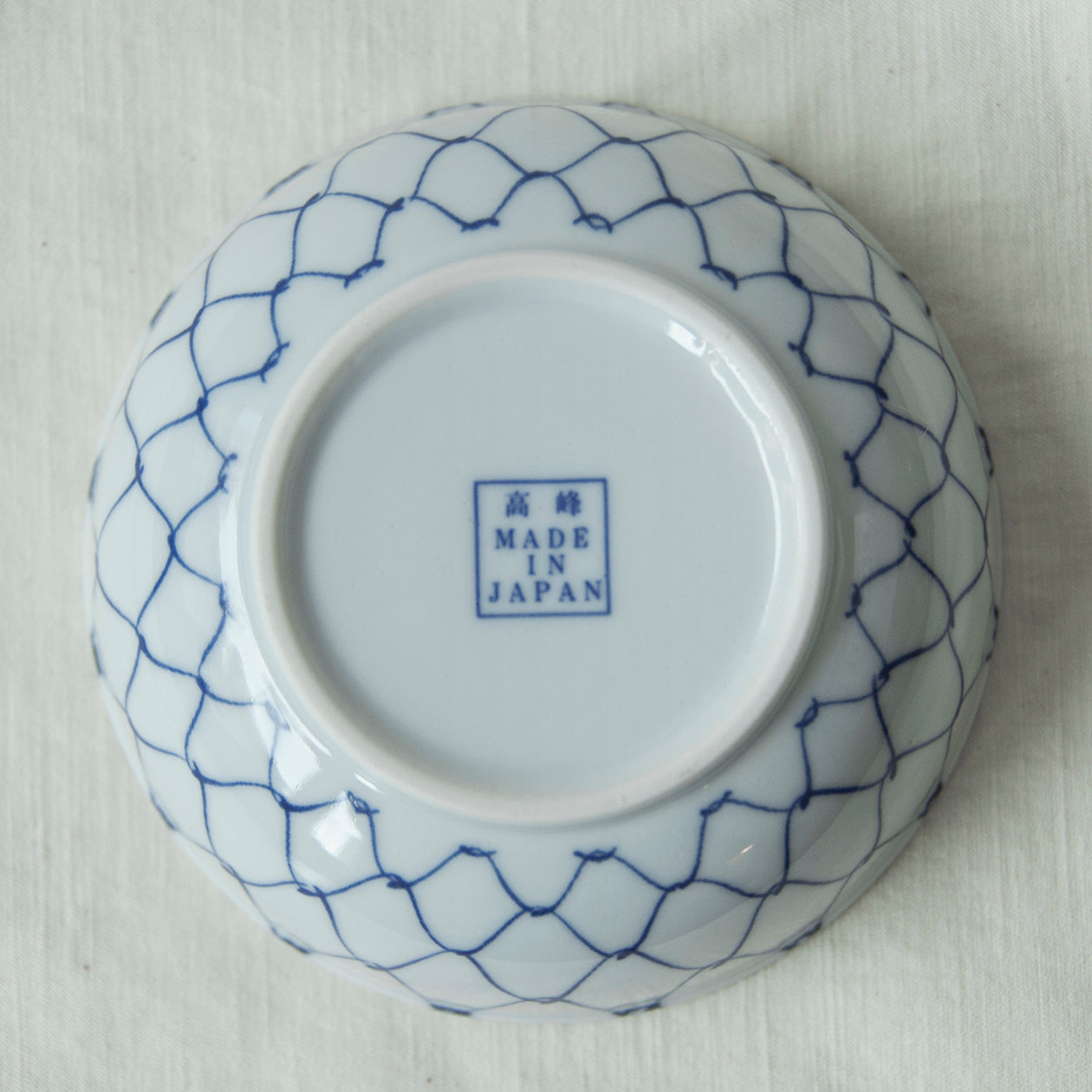 MEC-C4.Chén sứ trắng lưới xanh