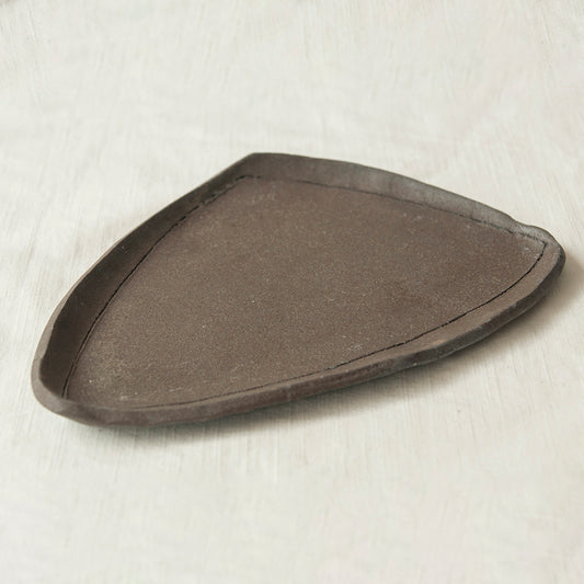 MEC-D8.Dĩa gốm tam giác