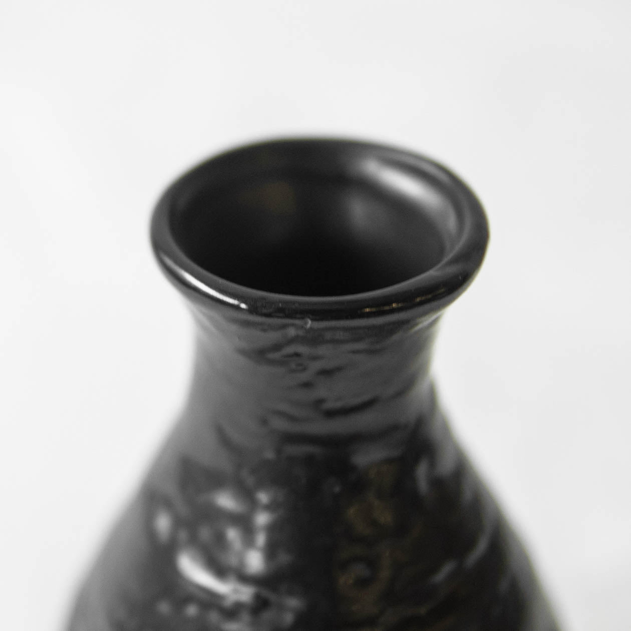 MEC-B4.Bình Sake gốm đen