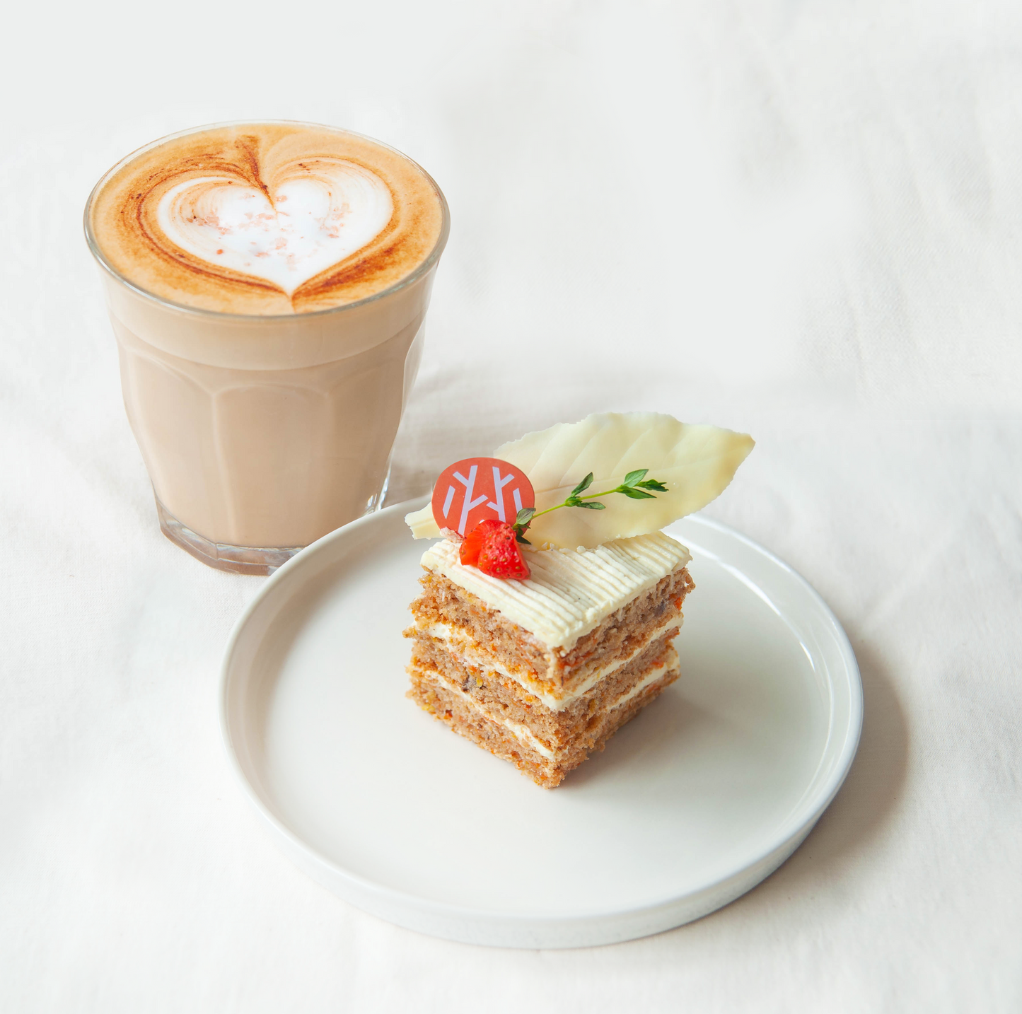 Walnut Carrot Cake (15cm)